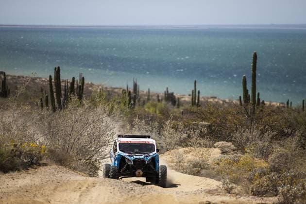 402 BUSI Rebecca (ita), DELAUNAY Sebastien (fra), FN Speed Team, BRP Can-Am Maverick XRS Turbo, FIA W2RC, action during the Stage 2 of the Sonora Rally 2023, 3rd round of the 2023 World Rally-Raid Championship, between Hermosillo and Penasco on April 25th, 2023 in Penasco, Mexico - AUTO - W2RC - SONORA RALLY 2023 DPPI Panoramic  05323003__DE_7508