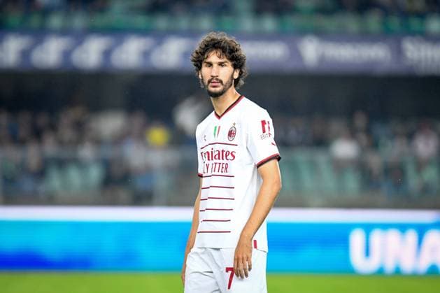 italian soccer Serie A match - Hellas Verona FC vs AC Milan Milan s Yacine Adli portrait during Hellas Verona FC vs AC Milan, italian soccer Serie A match in Verona, Italy, October 16 2022 Verona Marcantonio Bentegodi stadium Italy Copyright: xEttorexGriffonix xLiveMediax