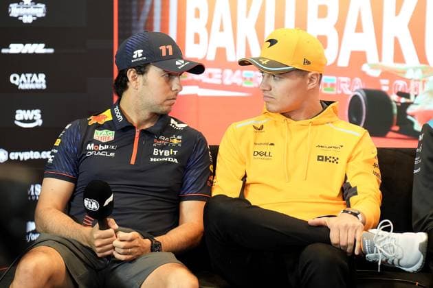 27 04 2023, Baku City Circuit , Baku, FORMULA 1 AZERBAIJAN GRAND PRIX 2023 ,in picture Sergio Perez MEX , Oracle Red Bull Racing, Lando Norris GBR , McLaren F1 Team Baku Baku City Circuit AZERBAIJAN  eu-images-506