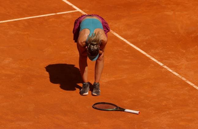 Mandatory Credit: Photo by Ella Ling Shutterstock (13889088ba) Paula Badosa of Spain frustrated Mutua Madrid Open, Day 4 Tennis, La Caja Magica, Madrid, Spain - 28th Apr 2023 Mutua Madrid Open, Day 4 Tennis, La Caja Magica, Madrid, Spain - 28th Apr 2023  Copyright: xEllaxLing Shutterstockx 13889088ba