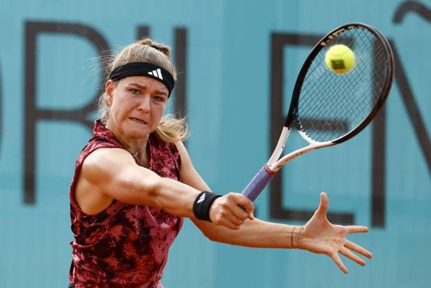 April 27, 2023, MADRID, MADRID, SPAIN: Karolina Muchova of Czech Republic in action against Irina Camelia Begu of Romania during the Mutua Madrid Open 2023 celebrated at Caja Magica on Abril 27, 2023 in Madrid, Spain. MADRID SPAIN - ZUMAa181 20230427_zaa_a181_255 Copyright: xOscarxJ.xBarrosox