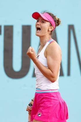 April 27, 2023, MADRID, MADRID, SPAIN: Irina Camelia Begu of Romania in action against Karolina Muchova of Czech Republic during the Mutua Madrid Open 2023 celebrated at Caja Magica on Abril 27, 2023 in Madrid, Spain. MADRID SPAIN - ZUMAa181 20230427_zaa_a181_266 Copyright: xOscarxJ.xBarrosox