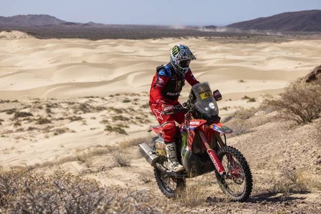 42 VAN BEVEREN Adrien (fra), Monster Energy Honda Team, Honda CRF 450 Rally, FIM W2RC, action during the Stage 4 of the Sonora Rally 2023, 3rd round of the 2023 World Rally-Raid Championship, around Penasco on April 27th, 2023 in Penasco, Mexico - AUTO - W2RC - SONORA RALLY 2023 DPPI Panoramic  05323003__DE_6473