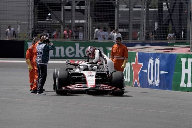 FORMULA 1 AZERBAIJAN GRAND PRIX 2023 28 04 2023, Baku City Circuit , Baku, FORMULA 1 AZERBAIJAN GRAND PRIX 2023 ,in the picture Kevin Magnussen DNK , Moneygram Haas F1 Team stops with a defect on the track nordphotoxGmbHx xBratic nph00250