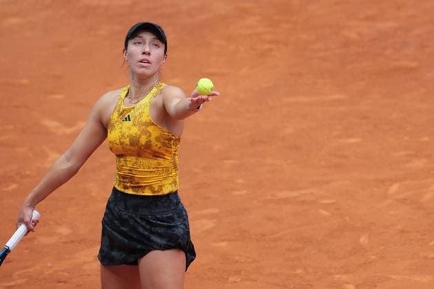 Mutua Madrid Open - Day Five Jessica Pegula of the United States in action against Magdalena Frech of Poland during the second round on Day Five of the Mutua Madrid Open at La Caja Magica on April 28, 2023 in Madrid, Spain madrid Spain  Copyright: xOscarxGonzalezx originalFilename:gonzalez-notitle230428_np37X.jpg