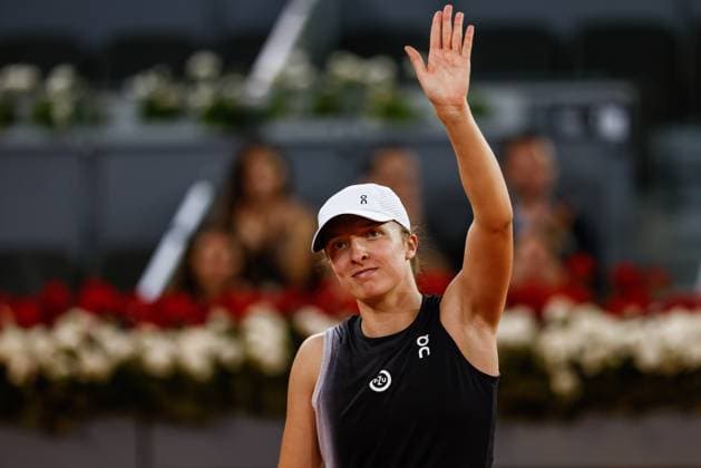 April 28, 2023, MADRID, MADRID, SPAIN: Iga Swiatek of Poland celebrates after winning against Julia Grabher of Austria during the Mutua Madrid Open 2023 celebrated at Caja Magica on Abril 28, 2023 in Madrid, Spain. MADRID SPAIN - ZUMAa181 20230428_zaa_a181_208 Copyright: xOscarxJ.xBarrosox