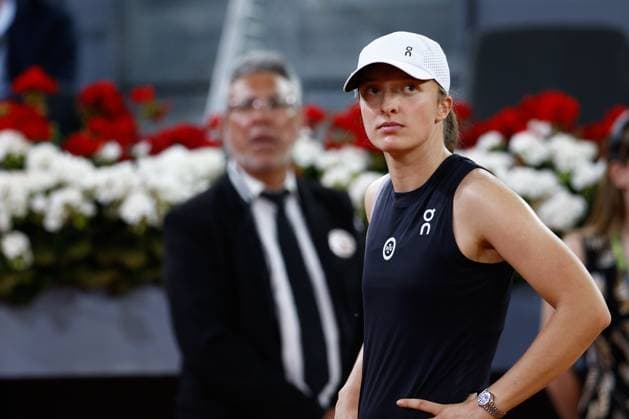 April 28, 2023, MADRID, MADRID, SPAIN: Iga Swiatek of Poland looks on after winning against Julia Grabher of Austria during the Mutua Madrid Open 2023 celebrated at Caja Magica on Abril 28, 2023 in Madrid, Spain. MADRID SPAIN - ZUMAa181 20230428_zaa_a181_209 Copyright: xOscarxJ.xBarrosox