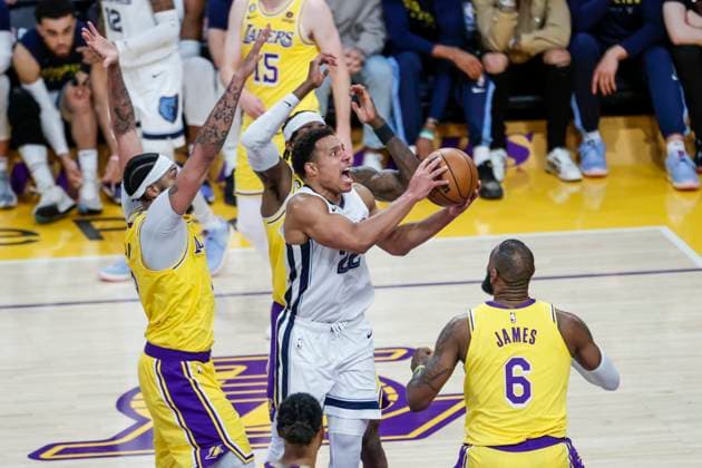 April 28, 2023, Los Angeles, California, USA: Memphis Grizzlies guard Desmond Bane (22) goes to the basket against the Los Angeles Lakers during an NBA, Basketball Herren, USA basketball playoffs round one game 6 Friday, April 28, 2023, in Los Angeles. Los Angeles USA - ZUMAc68_ 20230428_zaf_c68_021 Copyright: xRingoxChiux