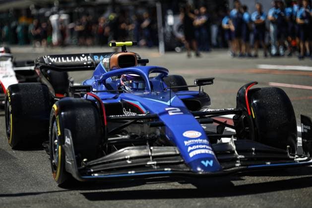 02 SARGEANT Logan (usa), Williams Racing FW45, action during the Formula 1 Azerbaijan Grand Prix 2023, 4th round of the 2023 Formula One World Championship, WM, Weltmeisterschaft from April 28 to 30, 2023 on the Baku City Circuit, in Baku, Azerbaijan - F1 - AZERBAIJAN GRAND PRIX 2023 DPPI Panoramic  00122008__R3_0216