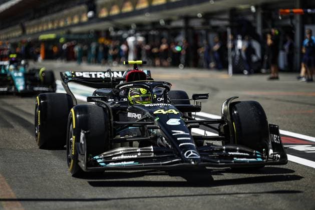 44 HAMILTON Lewis (gbr), Mercedes AMG F1 Team W14, action during the Formula 1 Azerbaijan Grand Prix 2023, 4th round of the 2023 Formula One World Championship, WM, Weltmeisterschaft from April 28 to 30, 2023 on the Baku City Circuit, in Baku, Azerbaijan - F1 - AZERBAIJAN GRAND PRIX 2023 DPPI Panoramic  00122008__R3_0252
