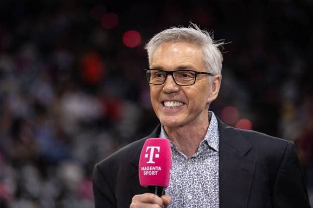 easyCredit Basketball Bundesliga, Telekom Baskets Bonn vs Basketball Löwen Braunschweig, 29 04 2023 Basketball national coach Gordon Herbert national coach DBB guest at Telekom Dome on Magenta Sport microphone Copyright: xBEAUTIFULxSPORTS Derixx