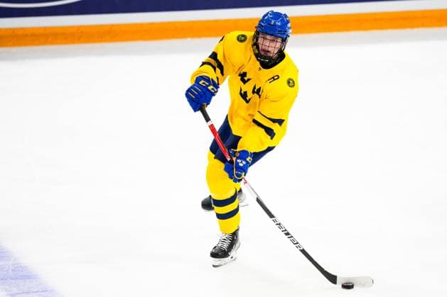 BASEL, SWITZERLAND APRIL 29 Theo Lindstein of Sweden in action during the semi final of U18 Ice Hockey World Championship match between Sweden and Canada at St Jakob Park on April 29, 2023 in Basel, Switzerland Basel St Jakob Park Basel Stadt Switzerland  Copyright: xJustPictures.ch JarixPestelaccix