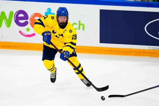 BASEL, SWITZERLAND APRIL 29 Otto Stenberg of Sweden in action during the semi final of U18 Ice Hockey World Championship match between Sweden and Canada at St Jakob Park on April 29, 2023 in Basel, Switzerland Basel St Jakob Park Basel Stadt Switzerland  Copyright: xJustPictures.ch JarixPestelaccix