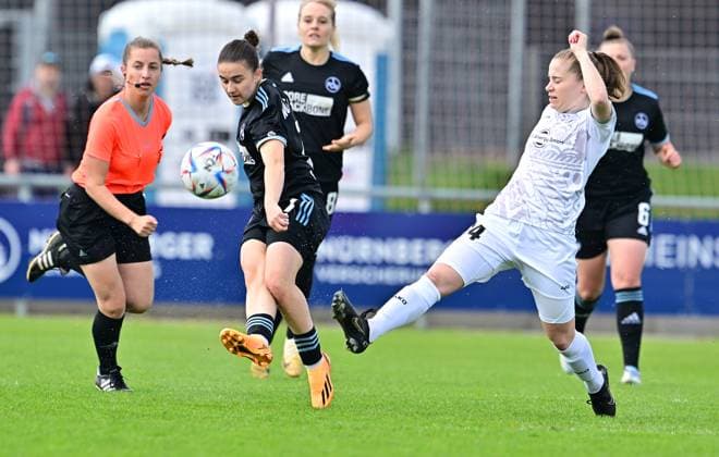 30 04 2023 Football Women Season 2022 2023 2 Bundesliga 22 Matchday 1 FC Nürnberg FCN Club SG Andernach Sportfoto Zink regulations prohibit any use of photographs as image sequences and or quasi video xwoxzix Daniela Kottmann Referee Marina Scholz 7, 1 FC Nürnberg FCN Carolin Dillenburg 14, SG 99 Andernach