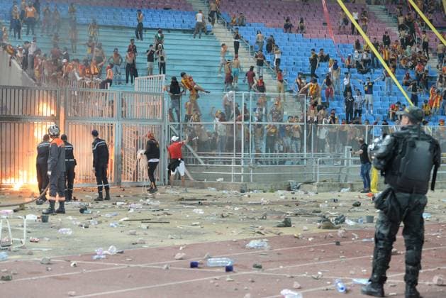Football, CAF CL, Heavy rioting at ES Tunis - JS Kabylie