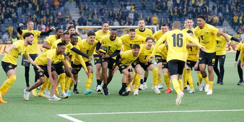 Photo Manuel Geisser 30 04 2023 Wankdorf Stadium Bern , season 2022 2023 mens football Super League BSC Young Boys Bern FC Luzern YB SWISS CHAMPIONS 2022 2023 vl Meschack Elia , Donat Rrudhani , Mohamed Ali Camara , Kevin Rueegg ,Cedric Itten , Fabian Lustenberger and Aurele Amenda Young Boys