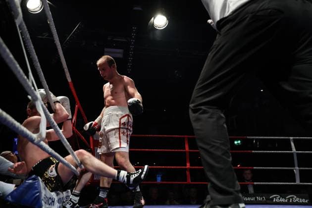 Sport Themen der Woche KW17 Sport Bilder des Tages Boxen: Boxen im Norden, Hamburg, 30.04.2023 Alexander Pavlov (GER) - Nodar Robakidze (GEO) Hamburg Germany *** Boxing Boxing in the North, Hamburg, 30 04 2023 Alexander Pavlov GER Nodar Robakidze GEO Hamburg Germany