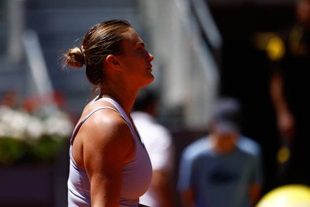 May 1, 2023, MADRID, MADRID, SPAIN: Mirra Andreeva of Russia in action against Aryna Sabalenka of Belarus during the Mutua Madrid Open 2023 celebrated at Caja Magica on May 01, 2023 in Madrid, Spain. MADRID SPAIN - ZUMAa181 20230501_zaa_a181_061 Copyright: xOscarxJ.xBarrosox