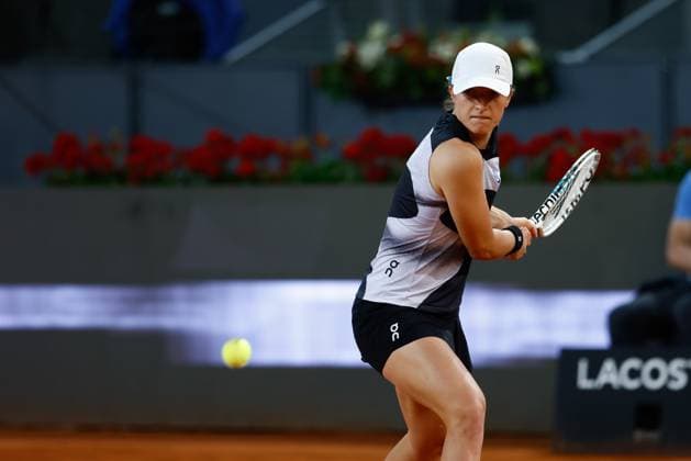 May 1, 2023, MADRID, MADRID, SPAIN: Iga Swiatek of Poland in action against Ekaterina Alexandrova of Russia during the Mutua Madrid Open 2023 celebrated at Caja Magica on May 01, 2023 in Madrid, Spain. MADRID SPAIN - ZUMAa181 20230501_zaa_a181_389 Copyright: xOscarxJ.xBarrosox