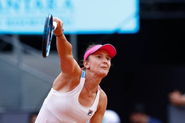 May 2, 2023, MADRID, MADRID, SPAIN: Irina Camelia Begu of Romania in action against Maria Sakkari of Greece during the Mutua Madrid Open 2023 celebrated at Caja Magica on May 02, 2023 in Madrid, Spain. MADRID SPAIN - ZUMAa181 20230502_zaa_a181_343 Copyright: xOscarxJ.xBarrosox
