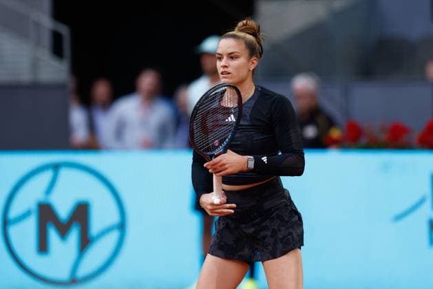 May 2, 2023, MADRID, MADRID, SPAIN: Maria Sakkari of Greece in action against Irina Camelia Begu of Romania during the Mutua Madrid Open 2023 celebrated at Caja Magica on May 02, 2023 in Madrid, Spain. MADRID SPAIN - ZUMAa181 20230502_zaa_a181_346 Copyright: xOscarxJ.xBarrosox