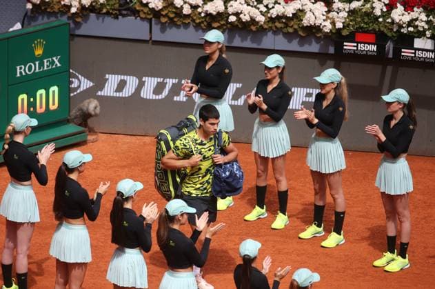 Tennis, Tournament in Madrid, Models had to be ball girls on Centre Court during mens matches