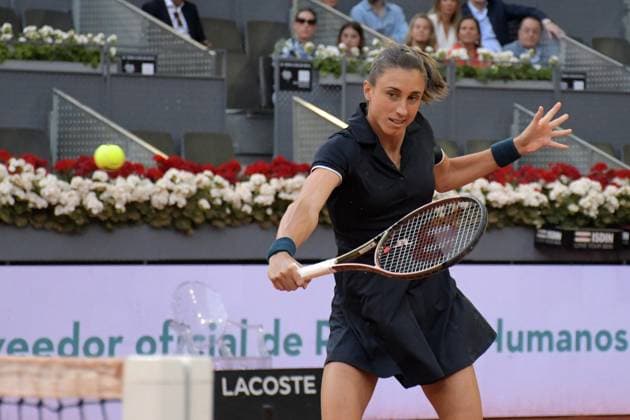 Mutua Madrid Open Petra Martic during his match against on Iga Swiatek of the Mutua Madrid Open at La Caja Magica on 2st May, 2023 in Madrid Copyright: xAndreaxRositox DSC_7035