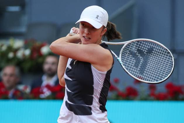 May 3, 2023, MADRID, MADRID, SPAIN: Iga Swiatek of Poland in action against Petra Martic of Croatia during the Mutua Madrid Open 2023 celebrated at Caja Magica on May 03, 2023 in Madrid, Spain. MADRID SPAIN - ZUMAa181 20230503_zaa_a181_303 Copyright: xIrinaxR.xHipolitox
