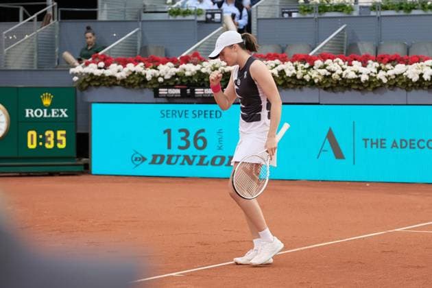 May 3, 2023, Madrid, Spain: Iga Swiatek of Poland plays against Petra Martic of Croatia in the quarter-final on Day Ten of the Mutua Madrid Open at La Caja Magica in Madrid. Madrid Spain - ZUMAs197 20230503_zaa_s197_186 Copyright: xAtilanoxGarciax