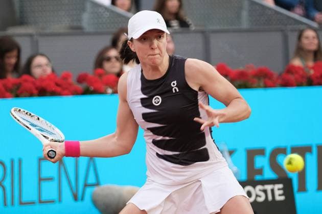 May 3, 2023, Madrid, Spain: Iga Swiatek of Poland plays against Petra Martic of Croatia in the quarter-final on Day Ten of the Mutua Madrid Open at La Caja Magica in Madrid. Madrid Spain - ZUMAs197 20230503_zaa_s197_187 Copyright: xAtilanoxGarciax