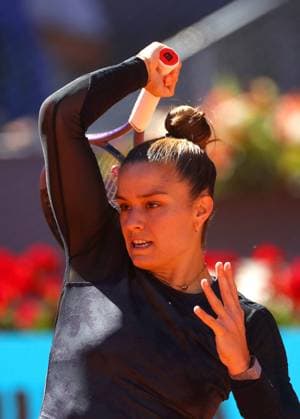 Sport Bilder des Tages Mandatory Credit: Photo by Ella Ling Shutterstock (13895879av) Maria Sakkari of Greece in action Mutua Madrid Open, Day 11, Tennis, La Caja Magica, Madrid, Spain - 04 May 2023 Mutua Madrid Open, Day 11, Tennis, La Caja Magica, Madrid, Spain - 04 May 2023 Copyright: xEllaxLing Shutterstockx 13895879av