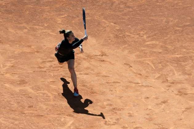 Mutua Madrid Open - Day Eleven Maria Sakkari of Greece during their match ( semi-final) against Aryna Sabalenka of Belarus on Day Eleven of the Mutua Madrid Open at La Caja Magica on 4th May, 2023 in Madrid, Spain. madrid Spain  Copyright: xJuanxCarlosxLucasx originalFilename:lucas-notitle230504_np6Gh.jpg