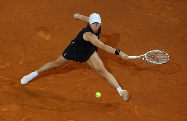 Mandatory Credit: Photo by Ella Ling Shutterstock (13895879di) Iga Swiatek of Poland in action Mutua Madrid Open, Day 11, Tennis, La Caja Magica, Madrid, Spain - 04 May 2023 Mutua Madrid Open, Day 11, Tennis, La Caja Magica, Madrid, Spain - 04 May 2023 Copyright: xEllaxLing Shutterstockx 13895879di