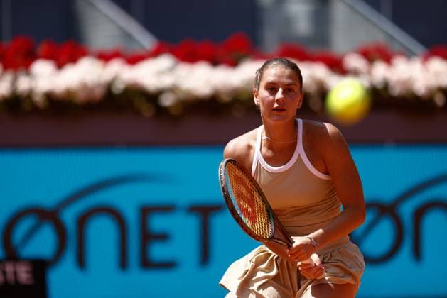 May 5, 2023, MADRID, MADRID, SPAIN: Marta Kostyuk of Ukraine plays doubles with Elena-Gabriela Ruse of Romania against Coco Gauff and Jessica Pegula of United States during the Mutua Madrid Open 2023 celebrated at Caja Magica on May 05, 2023 in Madrid, Spain. MADRID SPAIN - ZUMAa181 20230505_zaa_a181_011 Copyright: xOscarxJ.xBarrosox