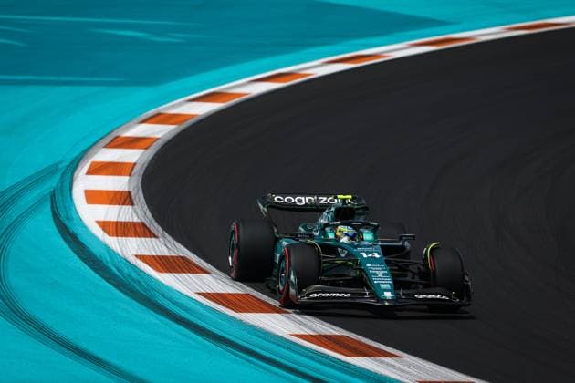 14 ALONSO Fernando (spa), Aston Martin F1 Team AMR23, action during the Formula 1 Crypto.com Miami Grand Prix 2023, 5th round of the 2023 Formula One World Championship, WM, Weltmeisterschaft from May 05 to 07, 2023 on the Miami International Autodrome, in Miami Gardens, Florida, United States of America - F1 - MIAMI GRAND PRIX 2023 DPPI Panoramic  00122010_AV3_6089