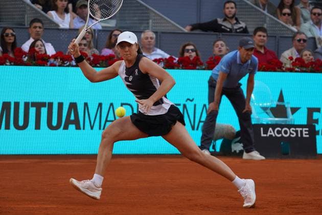 Iga Swiatek POL vs Aryna Sabalenka BY during the women s tennis final of the Mutua Madrid Open, Madrid May 06, 2023 Cordon Press