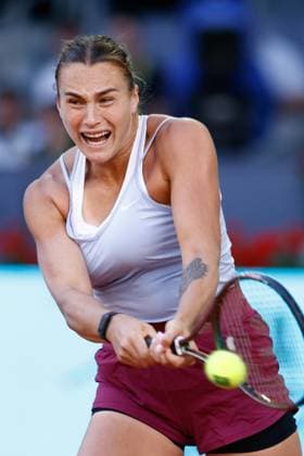 May 6, 2023, MADRID, MADRID, SPAIN: Aryna Sabalenka of Belarus in action against Iga Swiatek of Poland during the Singles Final Women match during Mutua Madrid Open 2023 celebrated at Caja Magica on May 06, 2023 in Madrid, Spain. MADRID SPAIN - ZUMAa181 20230506_zaa_a181_129 Copyright: xOscarxJ.xBarrosox