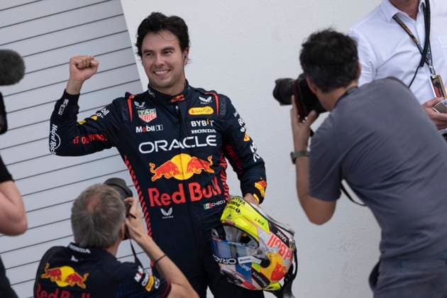 Sport Bilder des Tages May 6, 2023, Miami, Florida, United States: SERGIO PEREZ (MEX) of Red Bull Racing 11 celebrating qualifying on pole. Checo finished on pole during a chaotic end to the Q3 session that saw Charles Leclerc spin into the barriers causing a red flag ending the qualifying session early. ..Teams prepare to compete in the second running of America s second calendar F1 race, with a record breaking three Grand Prix events to be held in America this year in Miami, Austin and Las Vegas, owing to the growing popularity of the thanks to Netflix s Drive to Survive Docuseries. Aston Martin, Ferrari and others plan on trying to challenge Red Bull Oracle Racing s Max Verstappen s dominance over the 2023 season. Motorsports, open wheel racing, Liberty Media. Miami United States - ZUMAb177 20230506_zap_b177_022 Copyright: xTaidghxBarronx
