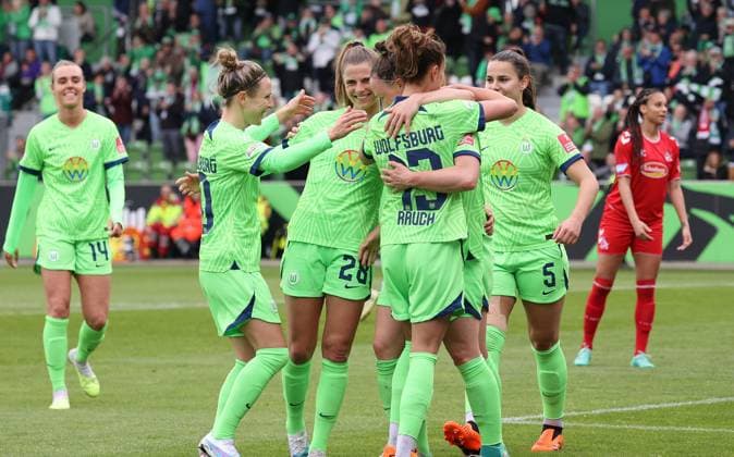 VfL Wolfsburg women vs 1 FC Cologne Wolfsburg, 07 05 2023, soccer, women, season 22 23, Flyeralarm Bundesliga, 19 matchday, VfL Wolfsburg vs 1 FC Cologne, picture shows cheering for the goal to 2 1 for Wolfsburg durh Marina Hegering VfL, 31 Wolfsburg