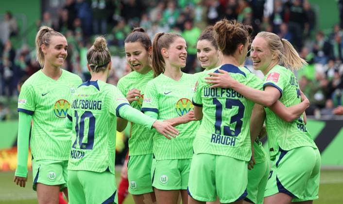 VfL Wolfsburg women vs 1 FC Cologne Wolfsburg, 07 05 2023, soccer, women, season 22 23, Flyeralarm Bundesliga, 19 matchday, VfL Wolfsburg vs 1 FC Cologne, picture shows cheering for the goal to 2 1 for Wolfsburg durh Marina Hegering VfL, 31 Wolfsburg