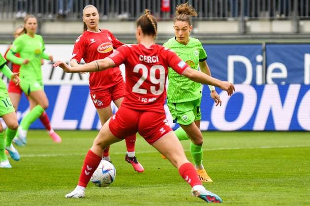 Soccer I Women I Season 2022 2023 I 19 Matchday I VfL Wolfsburg 1 FC Köln I 07 05 2023 duel between Selina Cerci 29, 1 FC Köln and Felicitas Rauch 13, VfL Wolfsburg Wolfsburg AOK Stadion Lower Saxony Germany Copyright: xLobeca InesxHähnelx