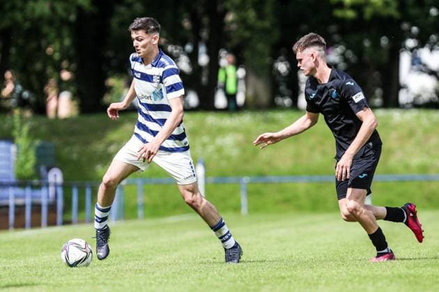 Sports, Football, A Junior Bundesliga Season 2022 2023 Special Match Round Group A 1 Matchday MSV Duisburg U19 TSG 1899 Hoffenheim U19 07 05 2023, Training Ground MSV Duisburg Zweikampf Duisburg Training Ground MSV Duisburg Nordrhein Westfahlen Germany