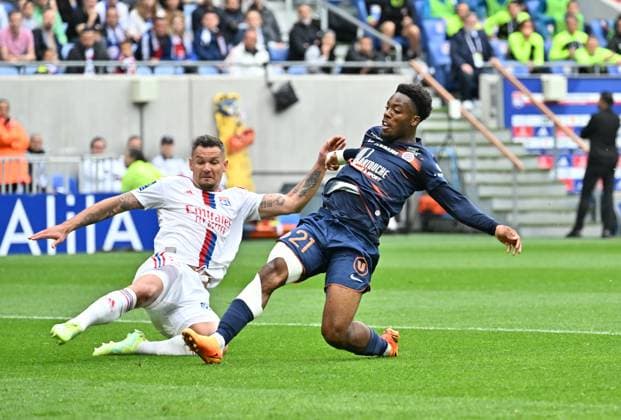 Dejan Lovren (lyon) vs Christ Maouassa (montpellier) FOOTBALL: Olympique Lyonnais vs Montpellier HÃ rault Club - Ligue 1 - 07 05 2023 FredericChambert Panoramic 