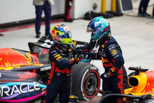 01 VERSTAPPEN Max (nld), Red Bull Racing RB19, 11 PEREZ Sergio (mex), Red Bull Racing RB19, celebrating during the Formula 1 Crypto.com Miami Grand Prix 2023, 5th round of the 2023 Formula One World Championship, WM, Weltmeisterschaft from May 05 to 07, 2023 on the Miami International Autodrome, in Miami Gardens, Florida, United States of America - F1 - MIAMI GRAND PRIX 2023 - RACE DPPI Panoramic 20230507_GOOD8880