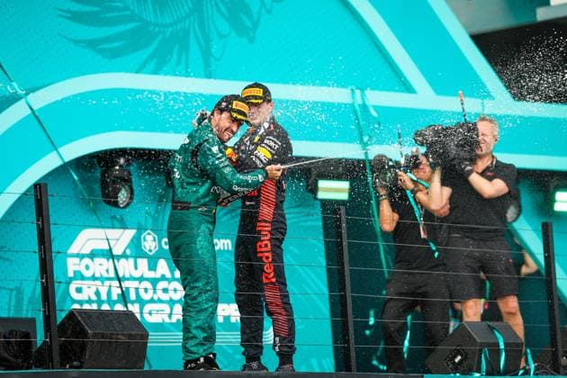 VERSTAPPEN Max (ned), Red Bull Racing RB19, ALONSO Fernando (spa), Aston Martin F1 Team AMR23, portrait podium during the Formula 1 Crypto.com Miami Grand Prix 2023, 5th round of the 2023 Formula One World Championship, WM, Weltmeisterschaft from May 05 to 07, 2023 on the Miami International Autodrome, in Miami Gardens, Florida, United States of America - F1 - MIAMI GRAND PRIX 2023 - RACE DPPI Panoramic 20230507_GOOD9148