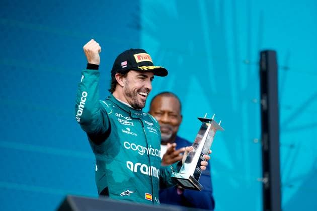 ALONSO Fernando (spa), Aston Martin F1 Team AMR23, portrait podium during the Formula 1 Crypto.com Miami Grand Prix 2023, 5th round of the 2023 Formula One World Championship, WM, Weltmeisterschaft from May 05 to 07, 2023 on the Miami International Autodrome, in Miami Gardens, Florida, United States of America - F1 - MIAMI GRAND PRIX 2023 - RACE DPPI Panoramic  F12023GP05USA_JK023255
