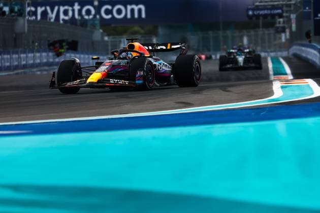 01 VERSTAPPEN Max (nld), Red Bull Racing RB19, action during the Formula 1 Crypto.com Miami Grand Prix 2023, 5th round of the 2023 Formula One World Championship, WM, Weltmeisterschaft from May 05 to 07, 2023 on the Miami International Autodrome, in Miami Gardens, Florida, United States of America - F1 - MIAMI GRAND PRIX 2023 - RACE DPPI Panoramic  00122011_AV3_3459