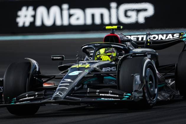 44 HAMILTON Lewis (gbr), Mercedes AMG F1 Team W14, action during the Formula 1 Crypto.com Miami Grand Prix 2023, 5th round of the 2023 Formula One World Championship, WM, Weltmeisterschaft from May 05 to 07, 2023 on the Miami International Autodrome, in Miami Gardens, Florida, United States of America - F1 - MIAMI GRAND PRIX 2023 - RACE DPPI Panoramic  00122011_AV3_3713