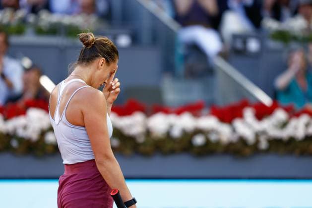 May 7, 2023, MADRID, MADRID, SPAIN: Aryna Sabalenka of Belarus in action against Iga Swiatek of Poland during the Singles Final Women match during Mutua Madrid Open 2023 celebrated at Caja Magica on May 06, 2023 in Madrid, Spain. MADRID SPAIN - ZUMAa181 20230507_zaa_a181_027 Copyright: xOscarxJ.xBarrosox