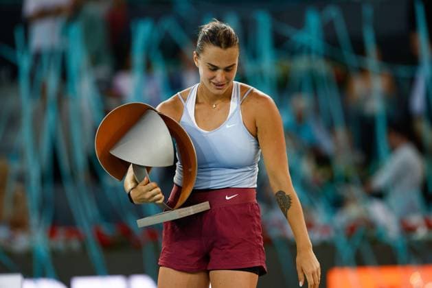 May 7, 2023, MADRID, MADRID, SPAIN: Aryna Sabalenka of Belarus celebrates with the trophy after winning against Iga Swiatek of Poland during the Singles Final Women match during Mutua Madrid Open 2023 celebrated at Caja Magica on May 06, 2023 in Madrid, Spain. MADRID SPAIN - ZUMAa181 20230507_zaa_a181_061 Copyright: xOscarxJ.xBarrosox
